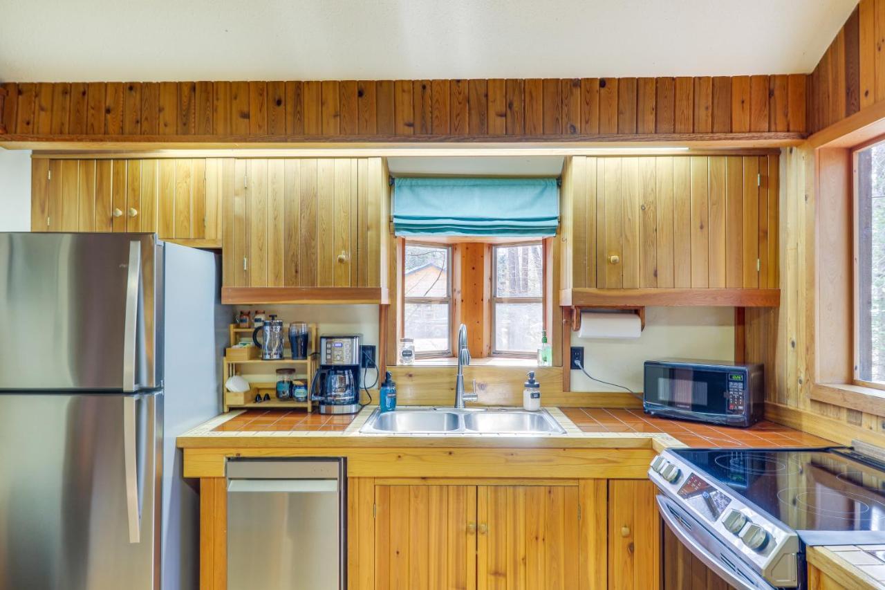 Hungry Horse Cabin With Gas Grill, Near Glacier! Bagian luar foto